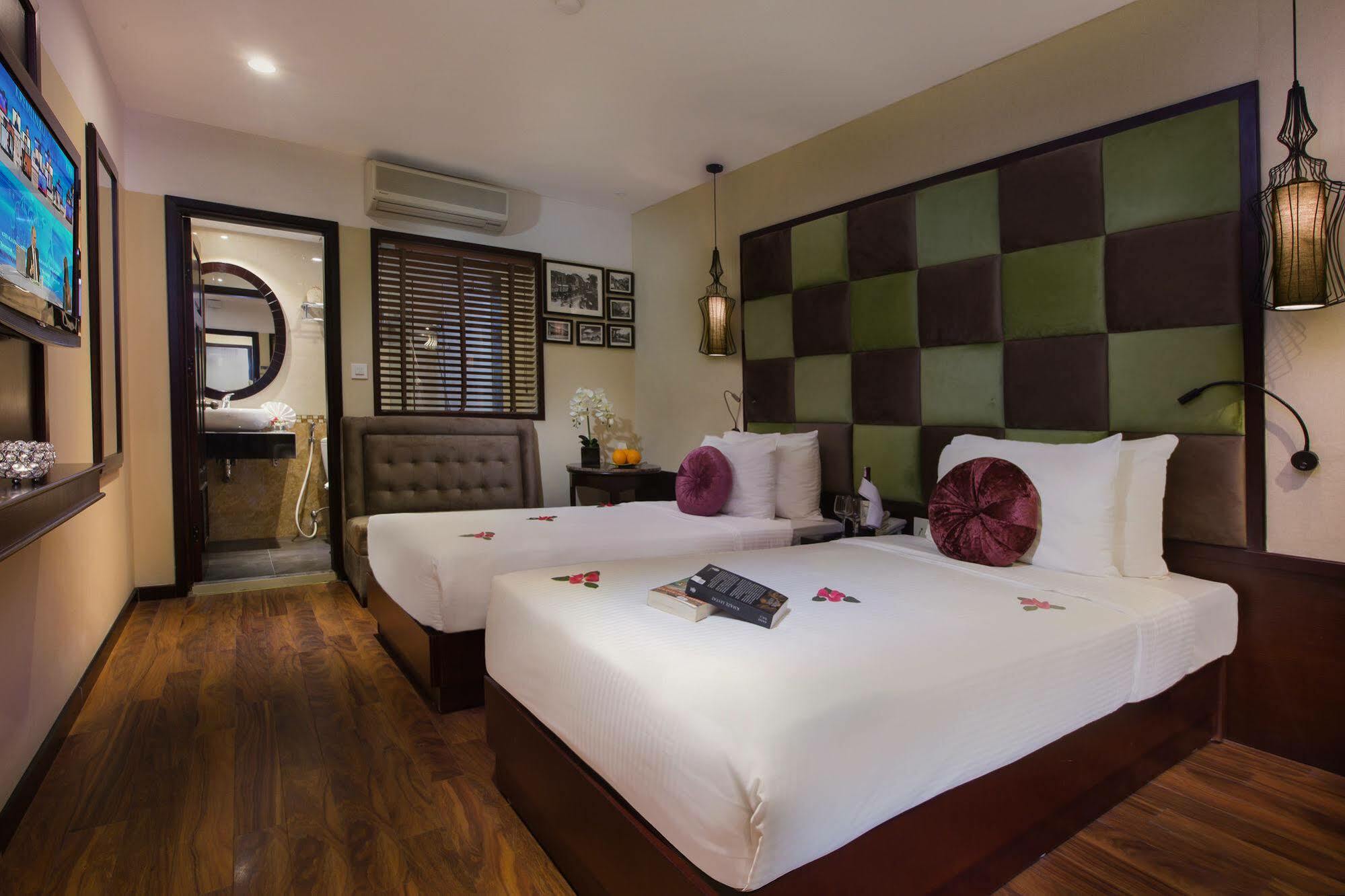 Ambassador Hanoi Hotel & Travel Exterior photo